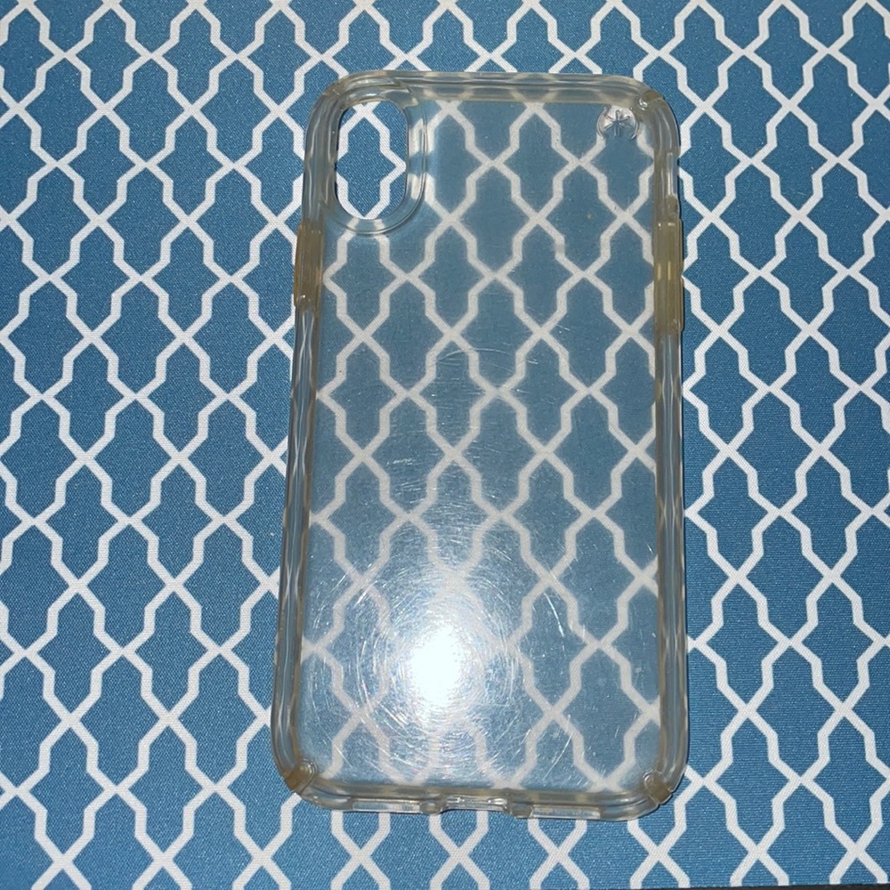 iPhone XR clear speck case